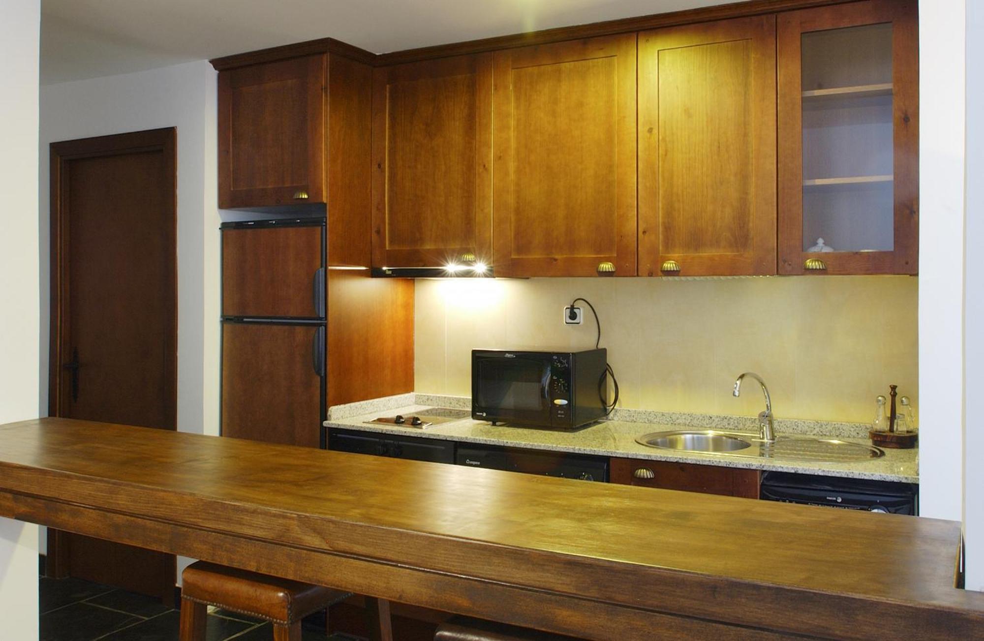 Apartamentos Linsoles Ерісте Екстер'єр фото