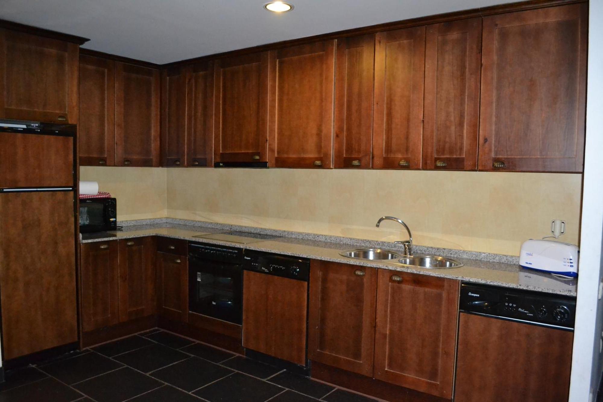 Apartamentos Linsoles Ерісте Екстер'єр фото