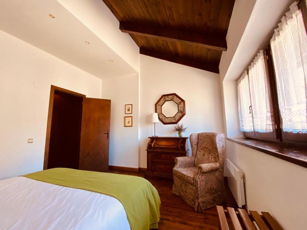 Apartamentos Linsoles Ерісте Екстер'єр фото